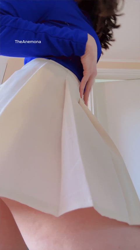 Pleated skirts are special 🤍