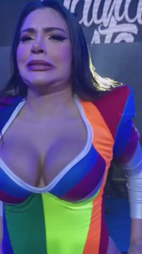 Tainá Costa (@taina)