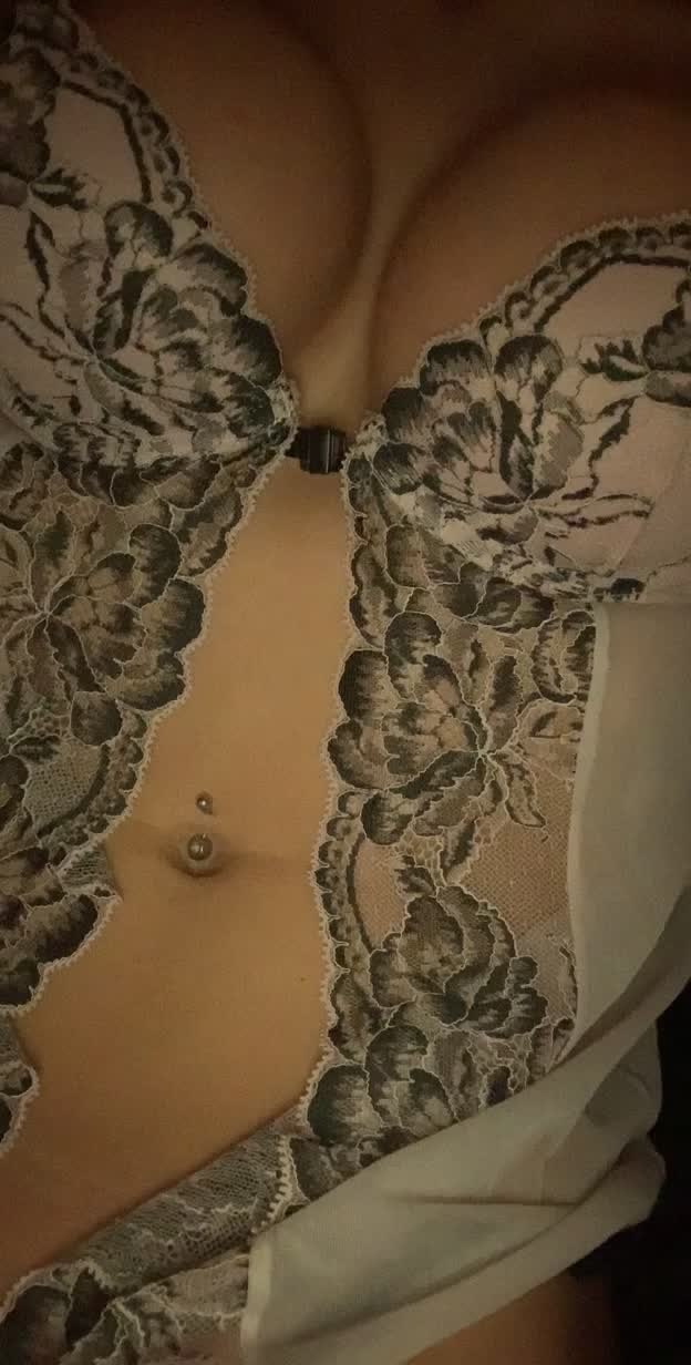 Pussy and a plug