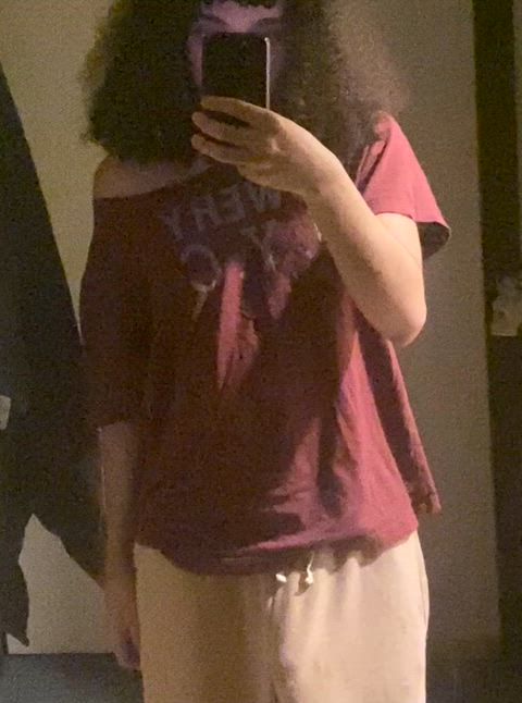 Caught my gf’s friends staring