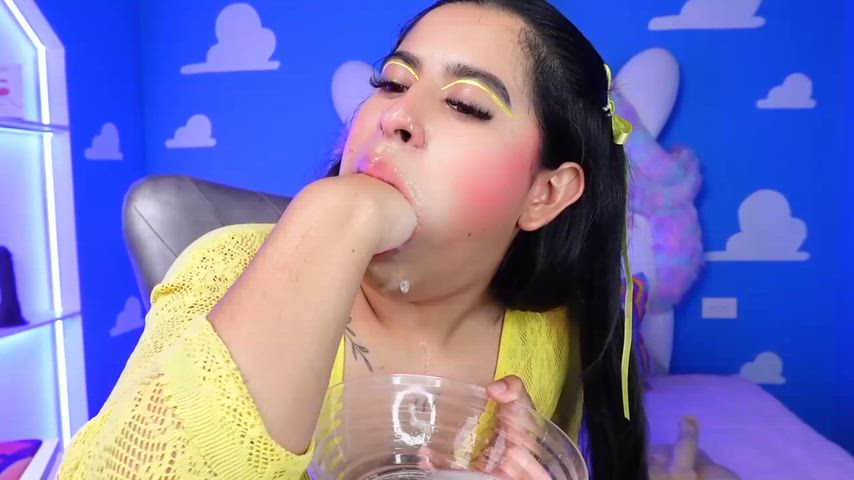 Sloppy and Messy Colombian