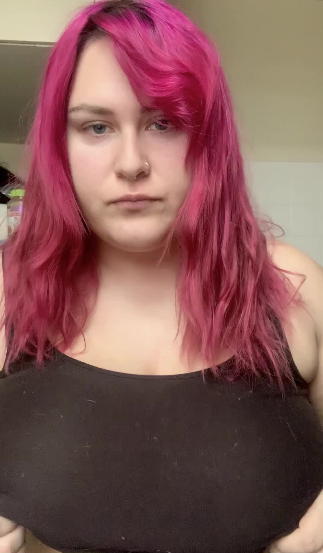 titty drop and good morning 🤪👅❣️