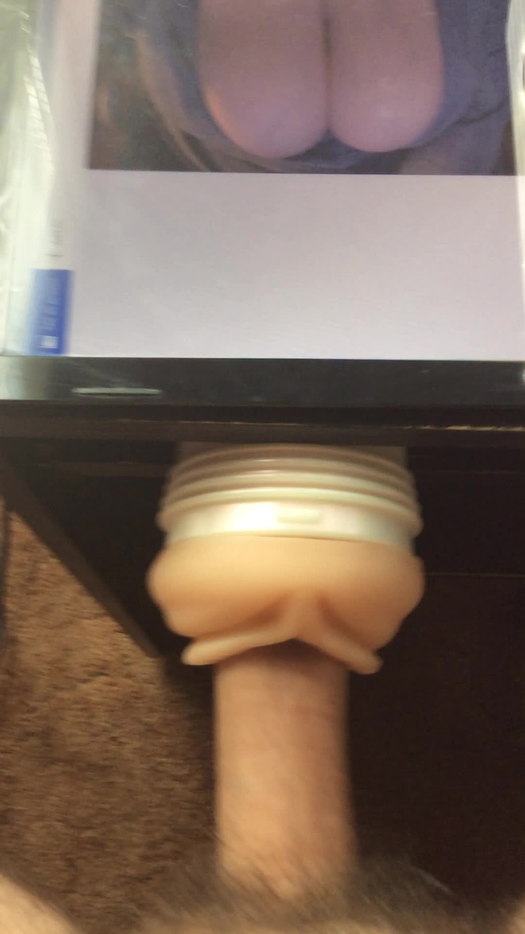 Giving u/the-slut-abides all of my cum