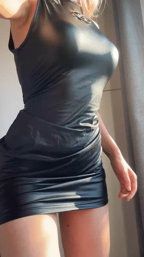 This could be me, my friends and you on videocall...but you are too shy🙄