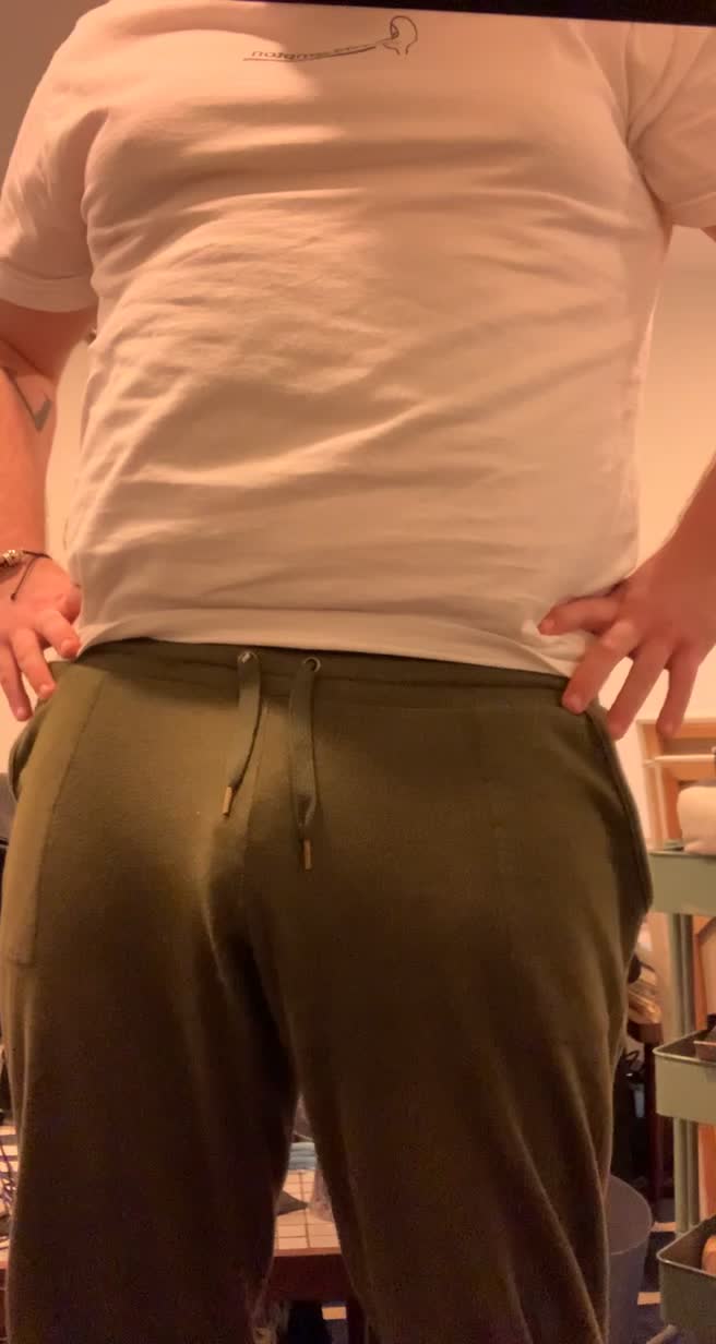 Flaccid in these pants