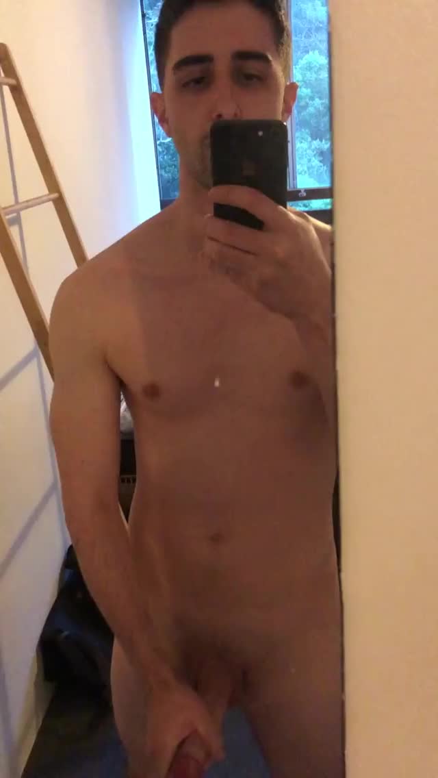 I felt so welcomed with my last post, so here's another one of me ❤️