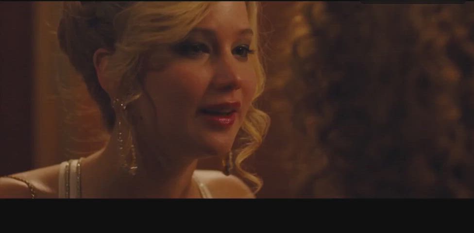 Jennifer lawrence  and Amy Adams in American Bluff 2013