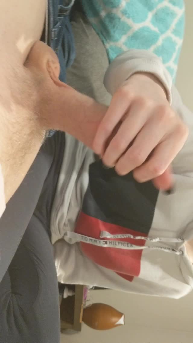 How to make him notice you got your nails done