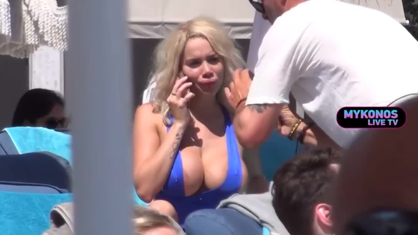 She seem upset with someone👀