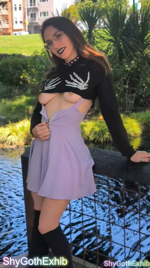Just a peek, if you don't mind