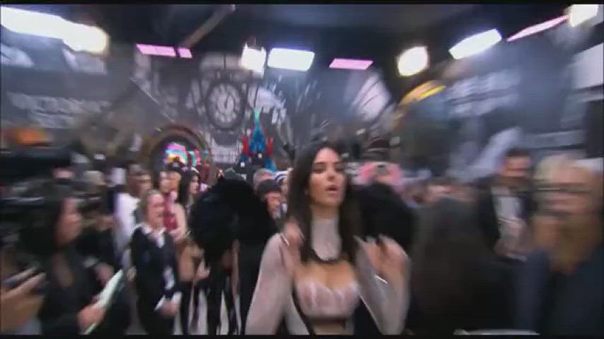 Brunette Kendall Jenner Model Porn GIF by celebsprincess