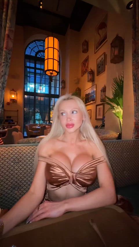 POV: you're on a date with me