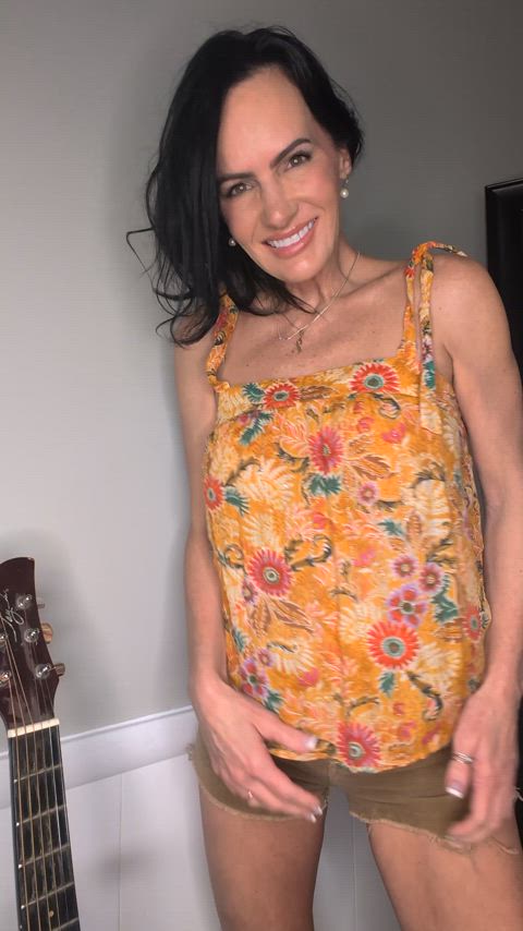 Say “YES” if you’d pin this milf down and make her beg
