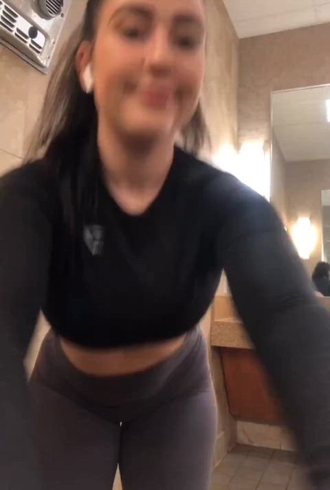 Shake that laughy taffy