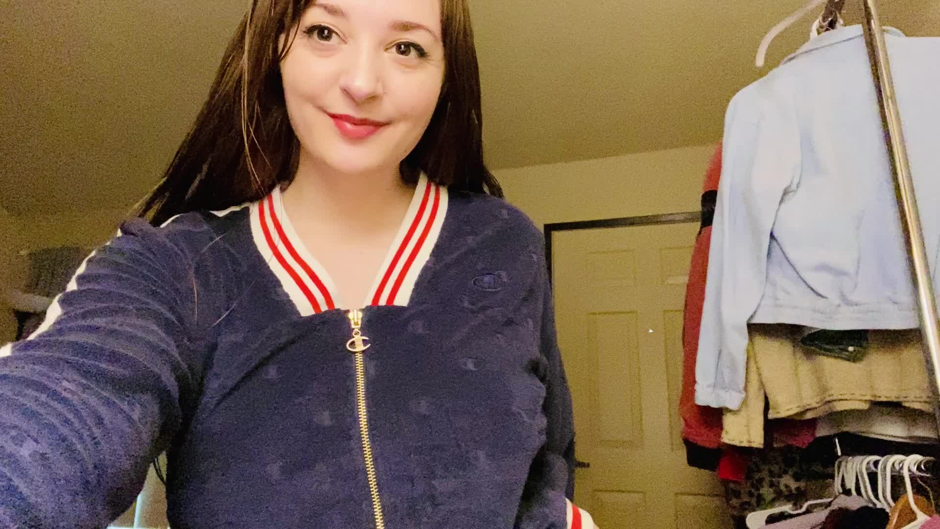 what’s hiding under my jacket ❤️
