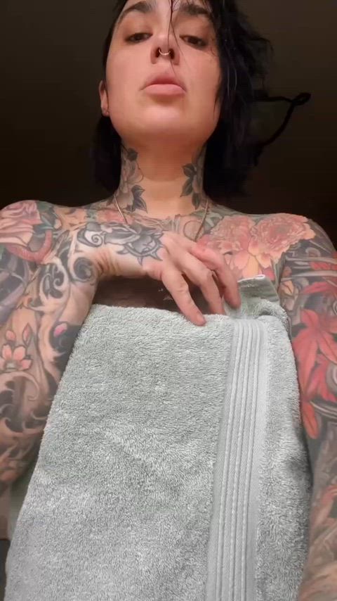 Fresh out of the shower and ready for your face