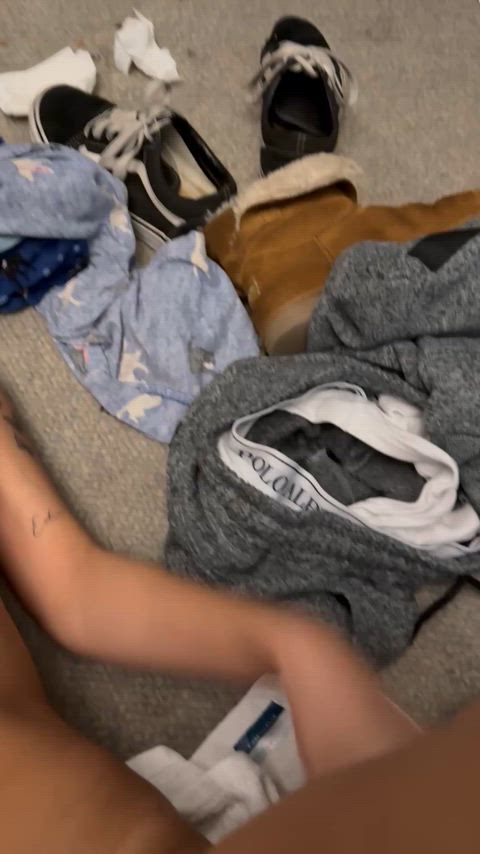 Peeing while getting fucked 😋