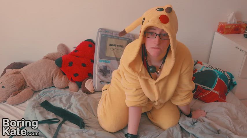Hey, babes!!! Would you keep me as a pet?!