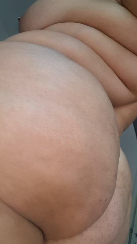 Thick thighs whispering come touch if you not scare