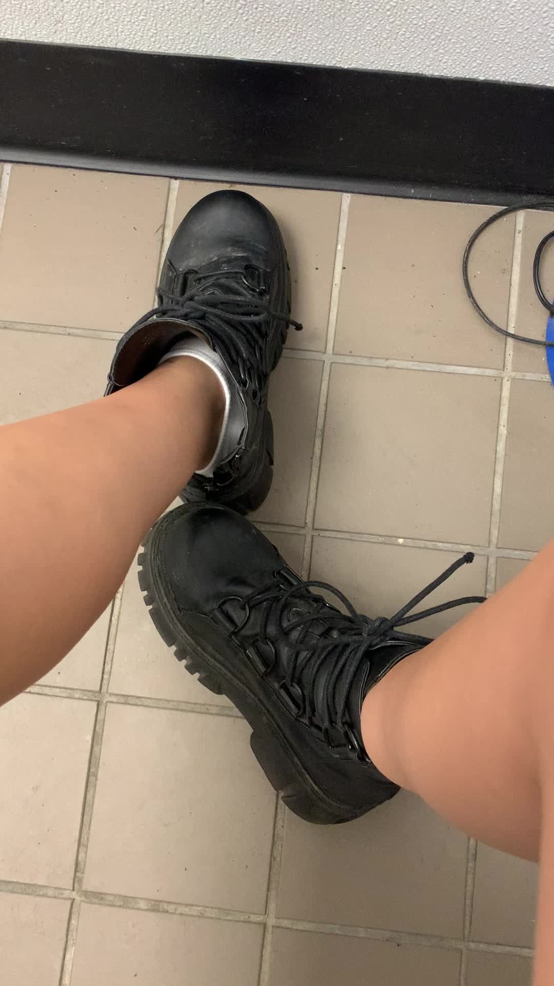 Snuck away to show off my babies at work 👼🏼