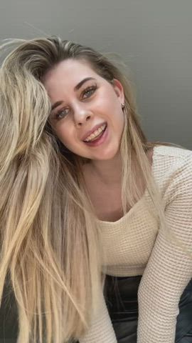 I forgot my panties for classes today and sat in the front row to tease my teacher! Would you sneak a peek? [link in comments]