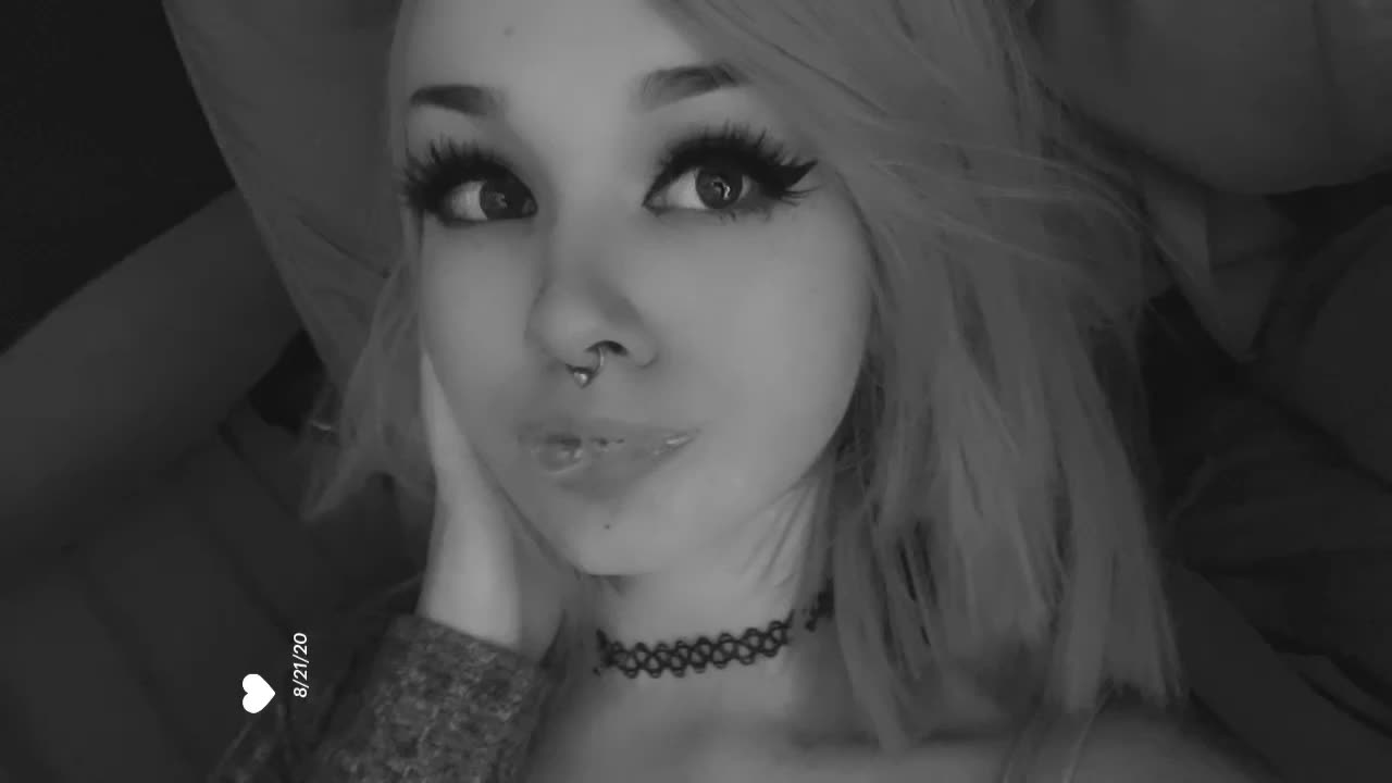 Haven’t posted here in a while... here’s my cummy face 😇💗