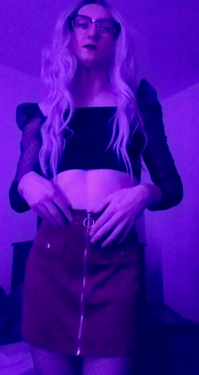 Do you like my skirt? Or do you prefer what’s underneath 😝