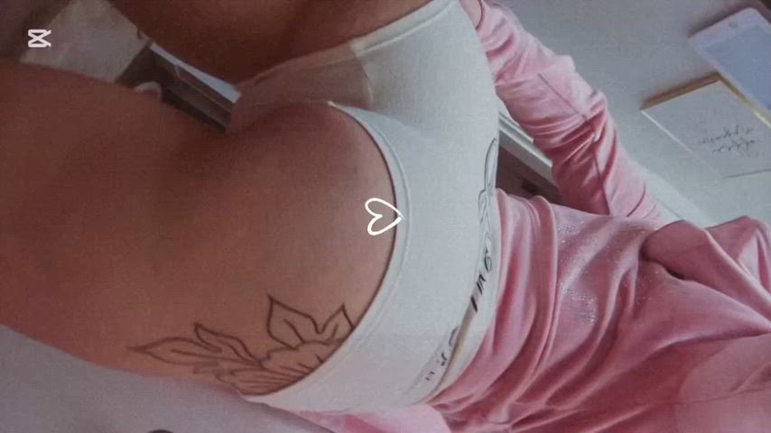 💗 my milkshake brings all the boys to the yard… ;) [ Lethbridge girl ]