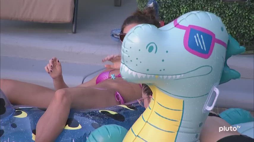 Lauren, Kelley, Katherine Bikini in Pool - 2025-08-24 BB27