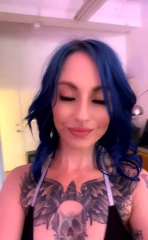 Good morning from you fav goth slut