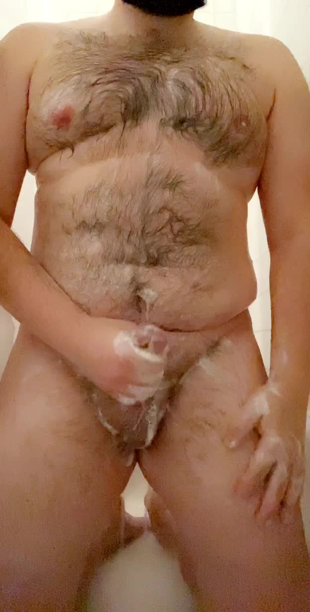 A productive shower that could've used some company ;)