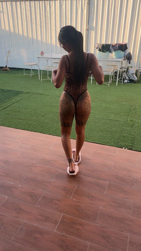 I love teasing my neighbor.