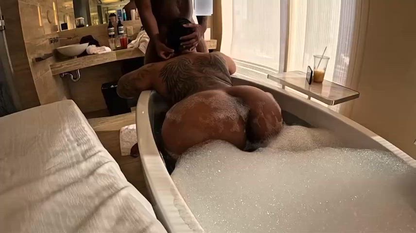 THEE STALLION 🐎🐎🐎🐎