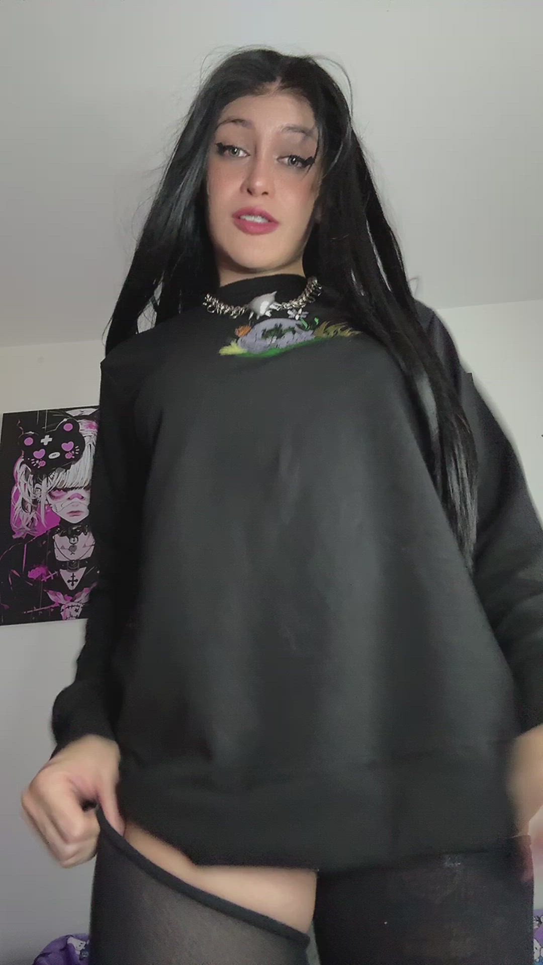 your addiction is awake ⛓️🧛‍♀️🖤