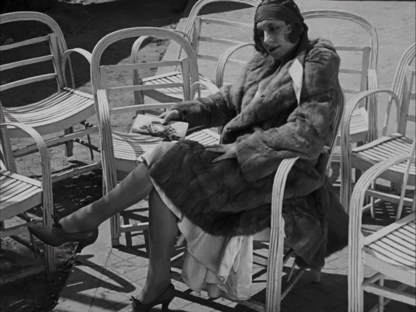 French art film plot - À propos de Nice