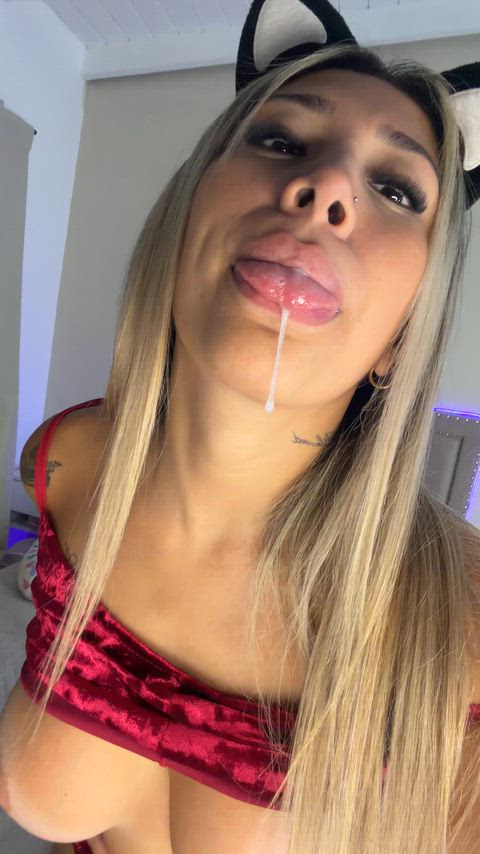 Mommy wants to fill your mouth, open wide