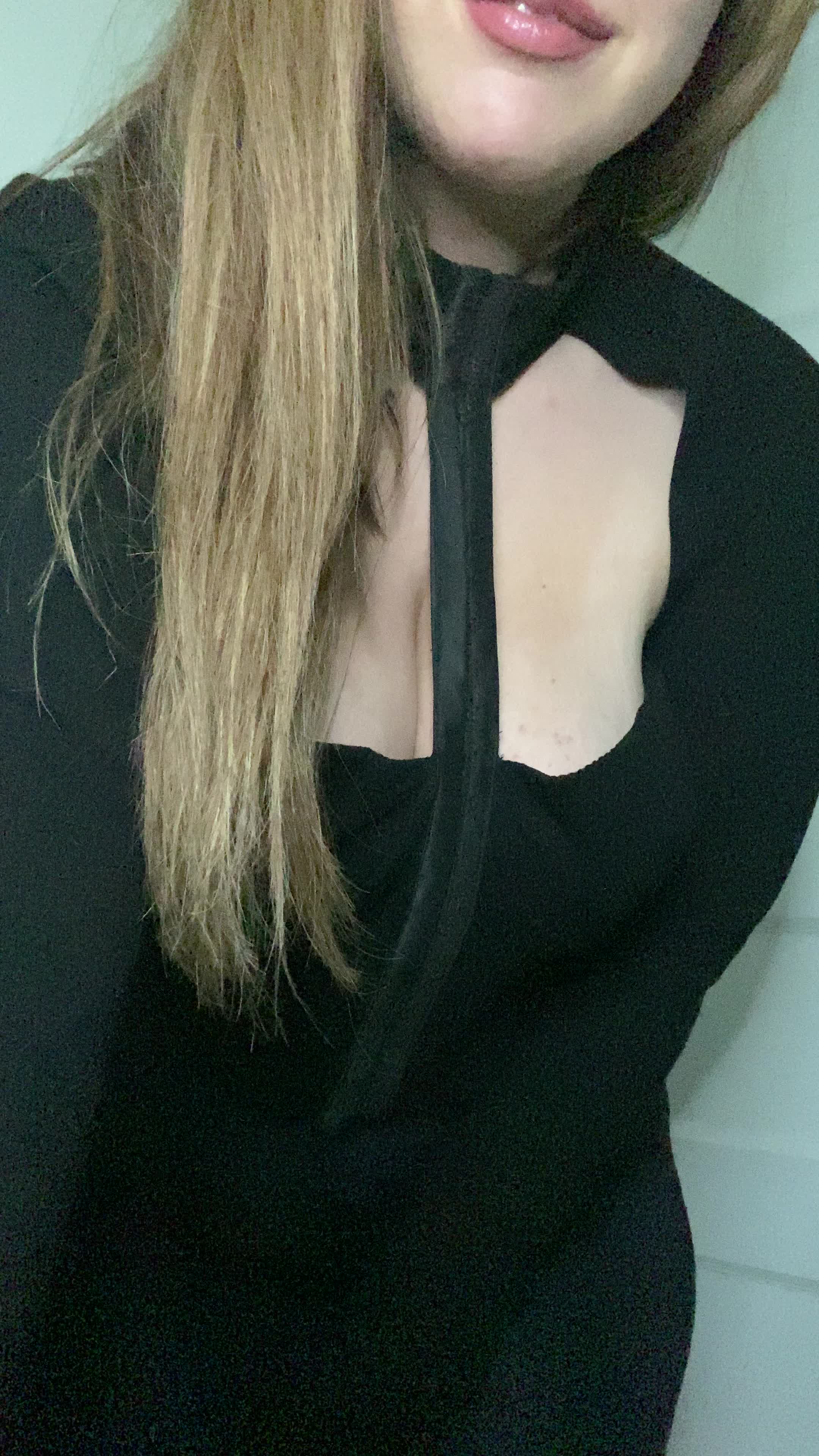 Kinda bummed about how small this top makes my boobs look 😜