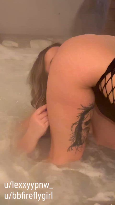 Eating her ass in the hot tub at the party (u/Lexxyypnw_)