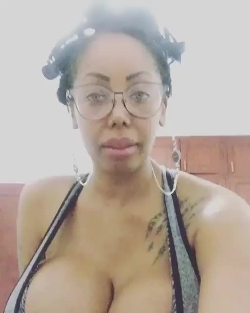 Arlen Afrodita flashing her amazing 5000cc+ tits.