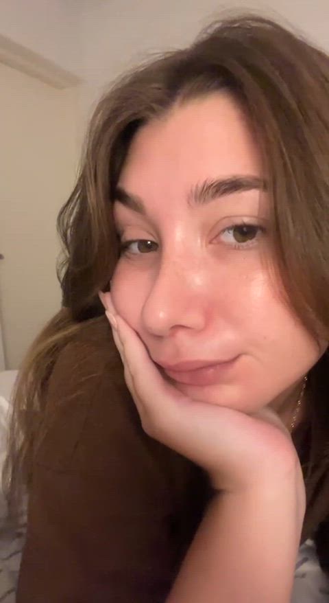 My ass is starving for some cock daddy ! 18F