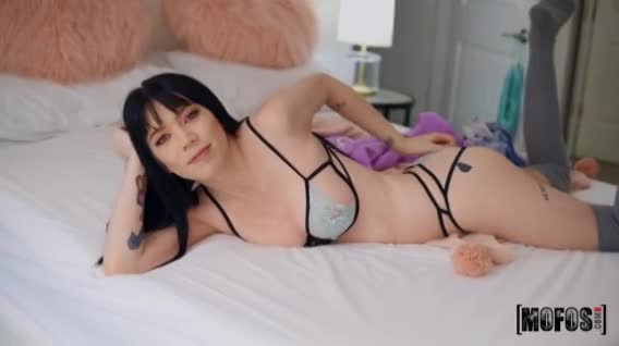 Leda Bear - Let's Play With Leda