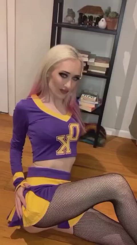 Your slutty cheerleader girl 💕👌🏻
