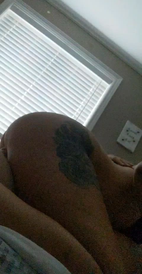 Beautiful Latina ass slowly riding my big cock… she ended up squirting all over me