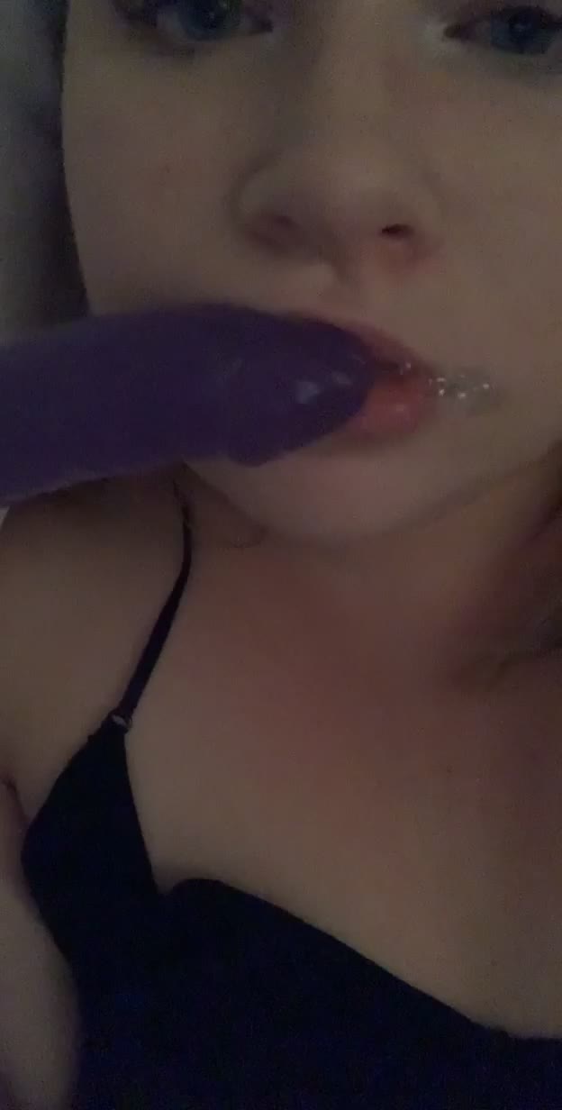 i want someone to drool over