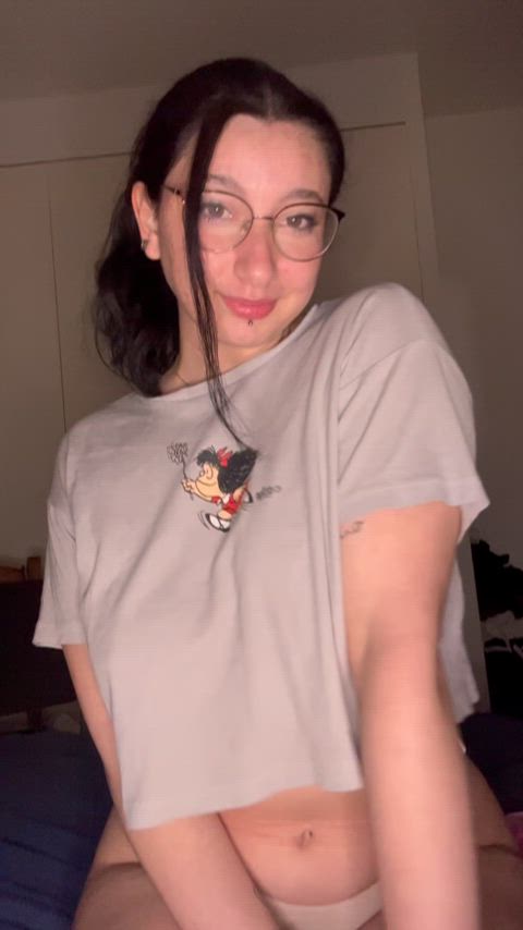 Nudes for all! Who's dm open to catch them?