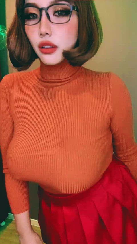 Velma by Aria