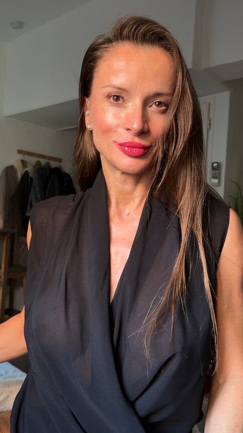 How do you feel when you see these boobs