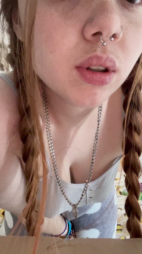 Do you like naughty gingers? Cause I’m all yours if you can make me wet daddy...