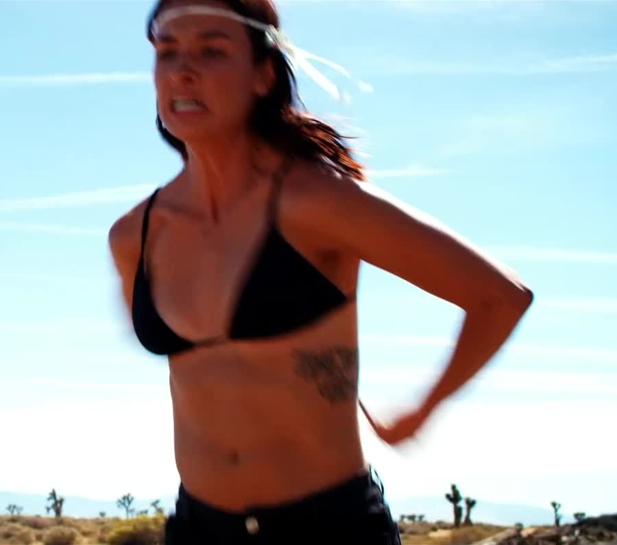 Cortney Palm in Dead Ant