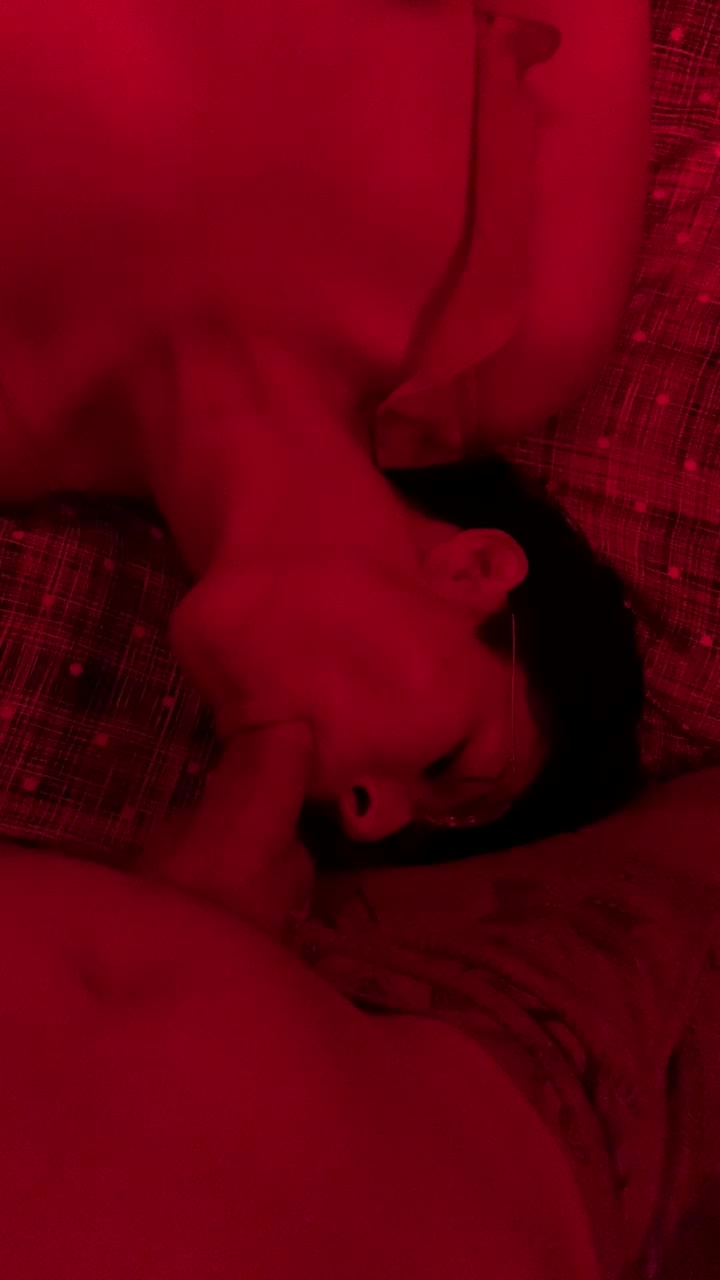 Just u/nerdytgirlneedssugar doing what she does best